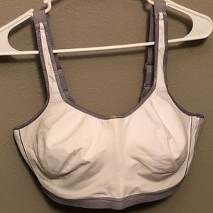 WACOAL sports bra
